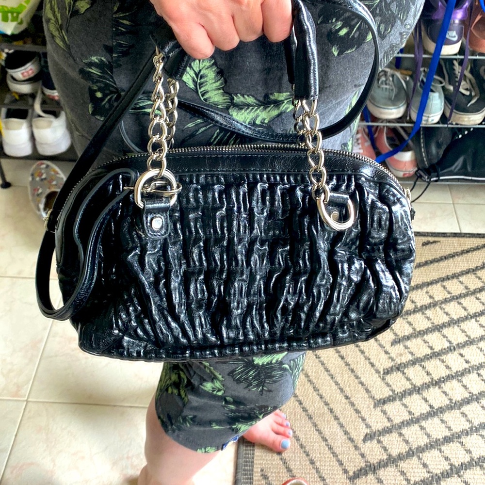 Nine West medium sized crinkle leather handbag